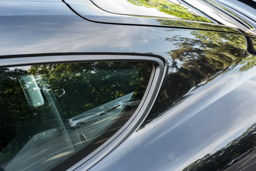 2016 Porsche 981 Cayman - Image 22 of 31