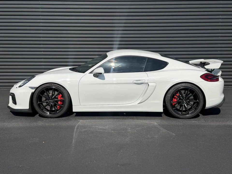 2016 Porsche 981 Cayman GT4 - Image 2 of 5