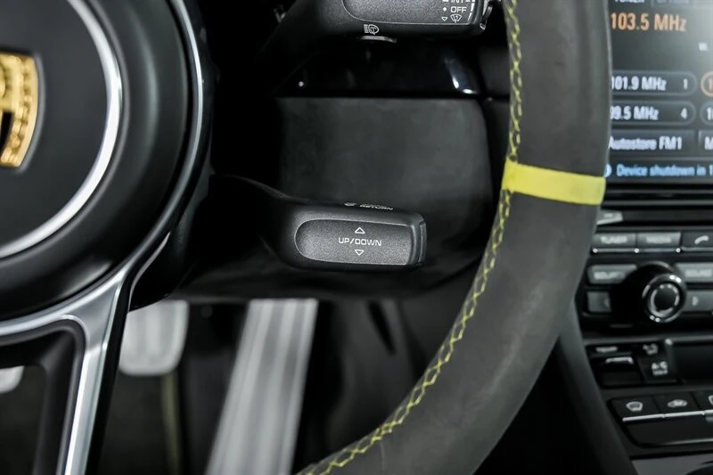 2016 Porsche 981 Cayman GT4 - Image 25 of 31