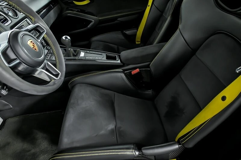2016 Porsche 981 Cayman GT4 - Image 18 of 31