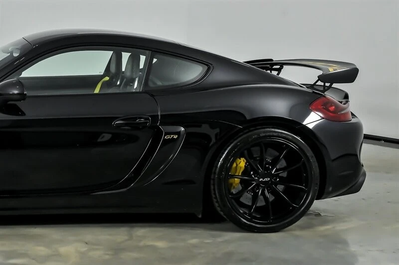 2016 Porsche 981 Cayman GT4 - Image 7 of 31