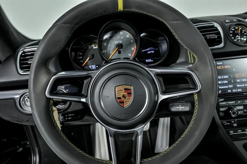 2016 Porsche 981 Cayman GT4 - Image 22 of 31
