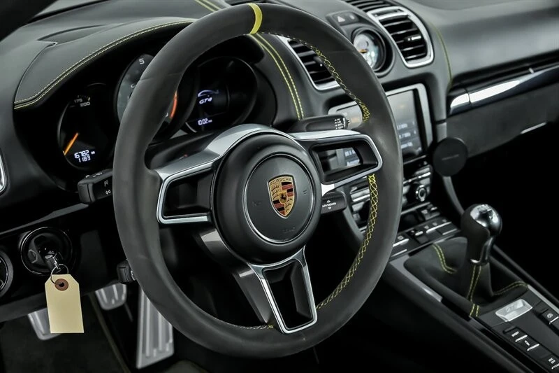 2016 Porsche 981 Cayman GT4 - Image 20 of 31