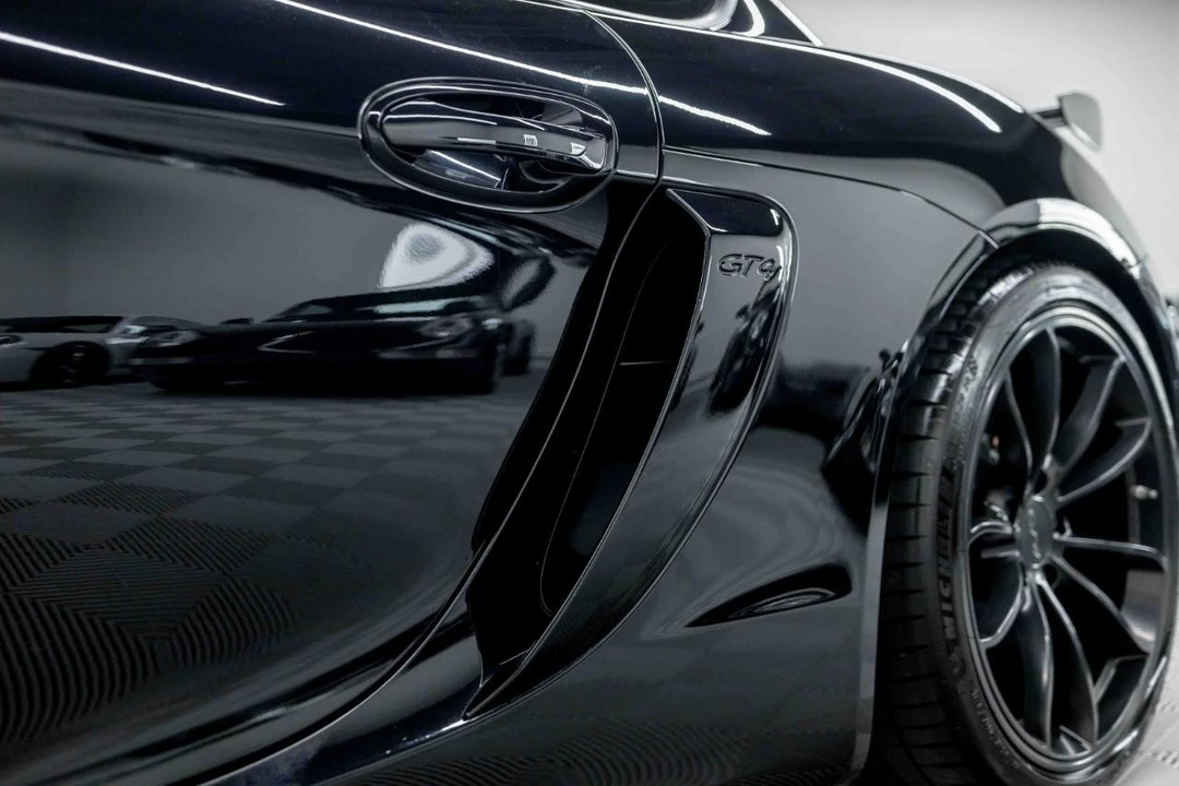 2016 Porsche 981 Cayman GT4 - Image 30 of 31
