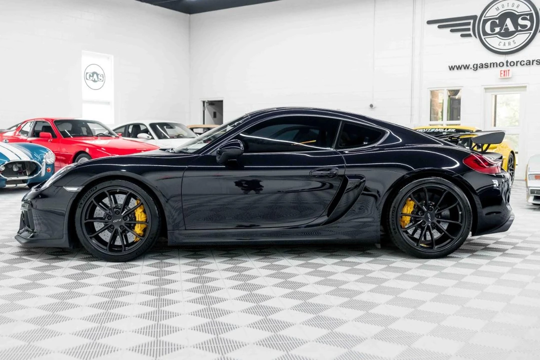 2016 Porsche 981 Cayman GT4 - Image 10 of 31