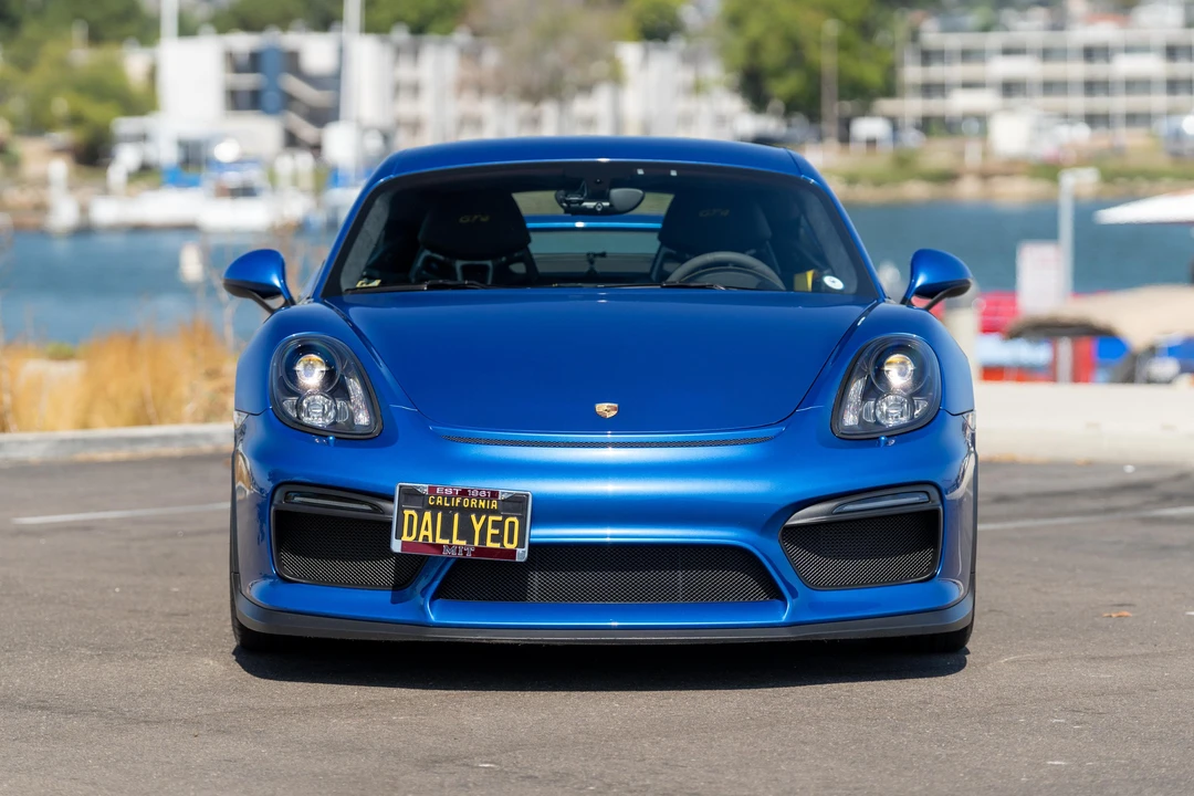 2016 Porsche 981 Cayman GT4 - Image 2 of 31