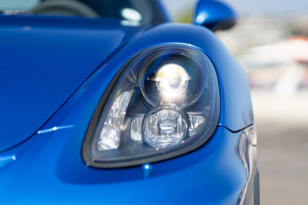 2016 Porsche 981 Cayman GT4 - Image 13 of 31