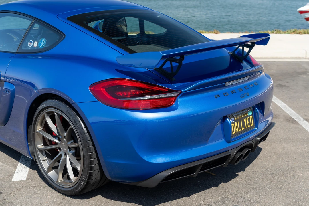 2016 Porsche 981 Cayman GT4 - Image 24 of 31