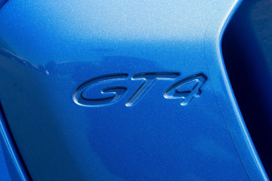 2016 Porsche 981 Cayman GT4 - Image 28 of 31