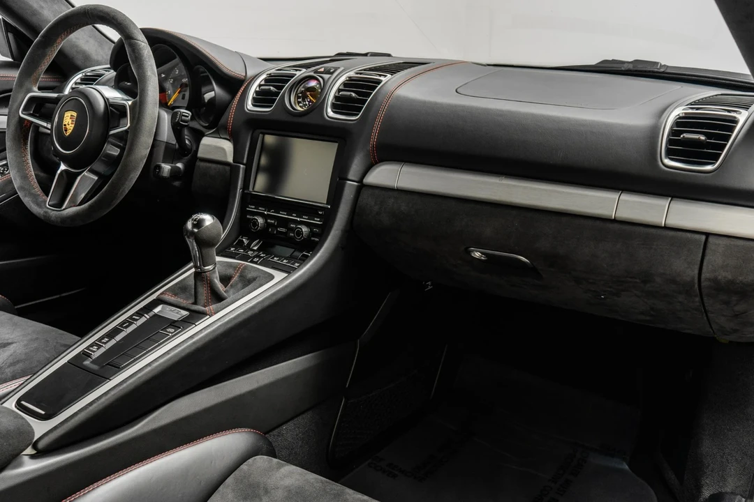 2016 Porsche 981 Cayman GT4 - Image 14 of 21