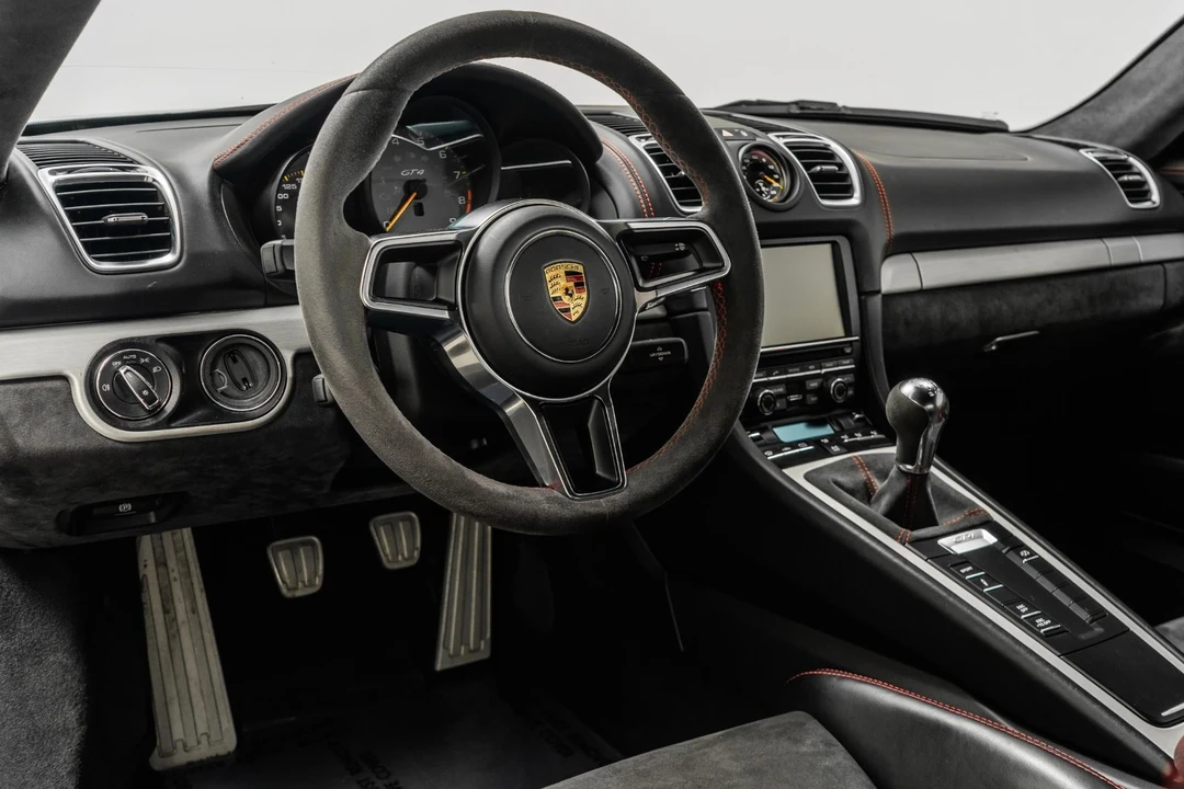 2016 Porsche 981 Cayman GT4 - Image 13 of 21