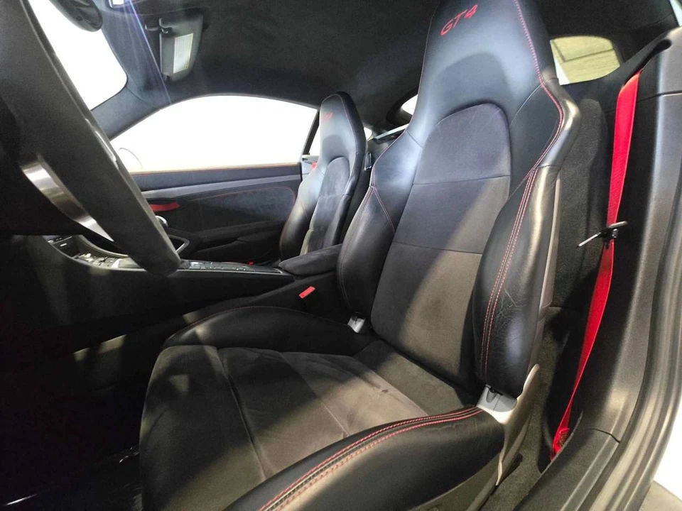 2016 Porsche 981 Cayman GT4 - Image 5 of 5