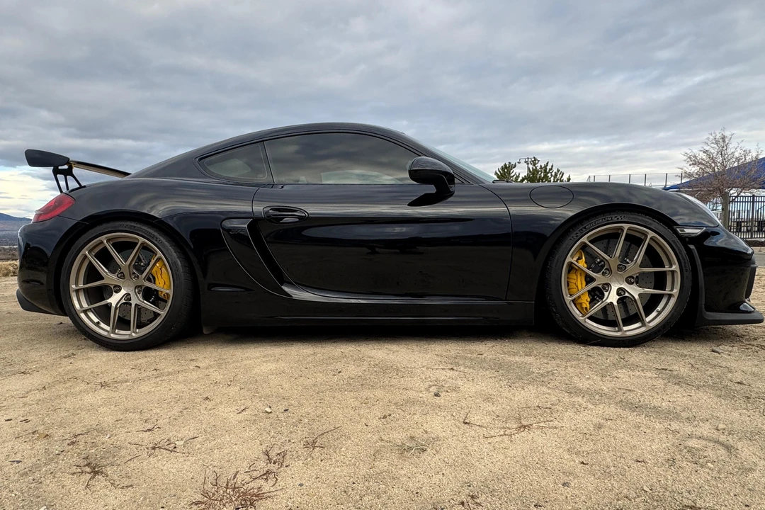 2016 Porsche 981 Cayman GT4 - Image 3 of 31