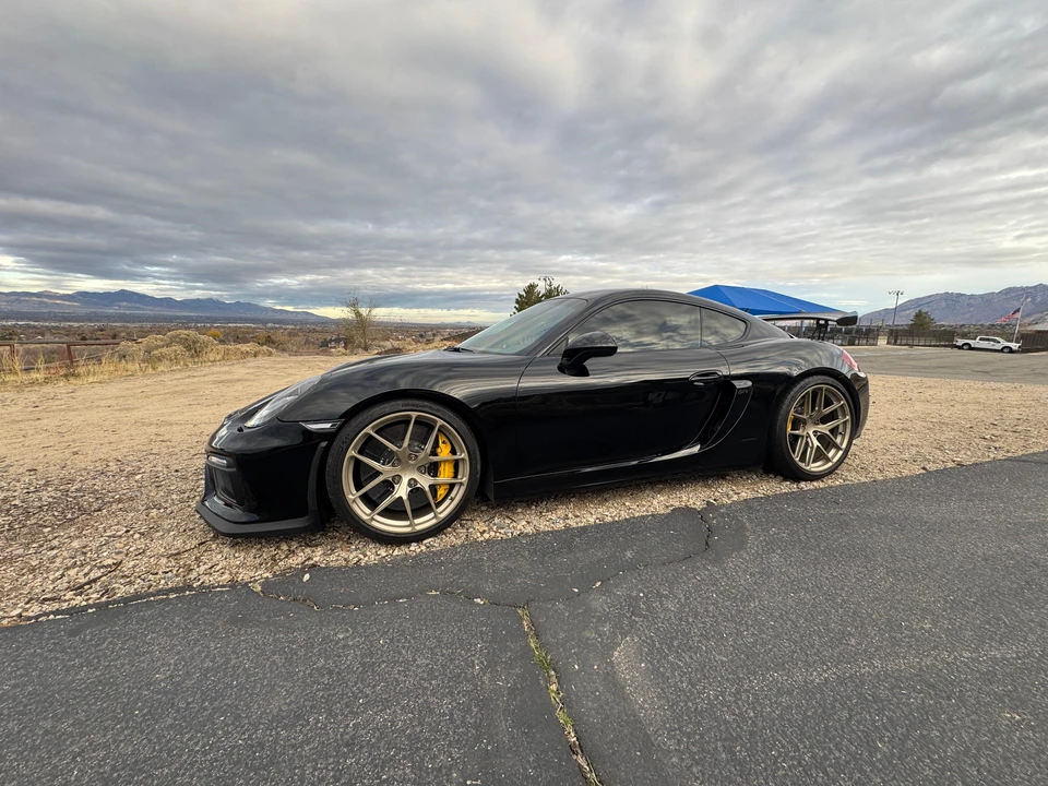 2016 Porsche 981 Cayman GT4 - Image 7 of 31