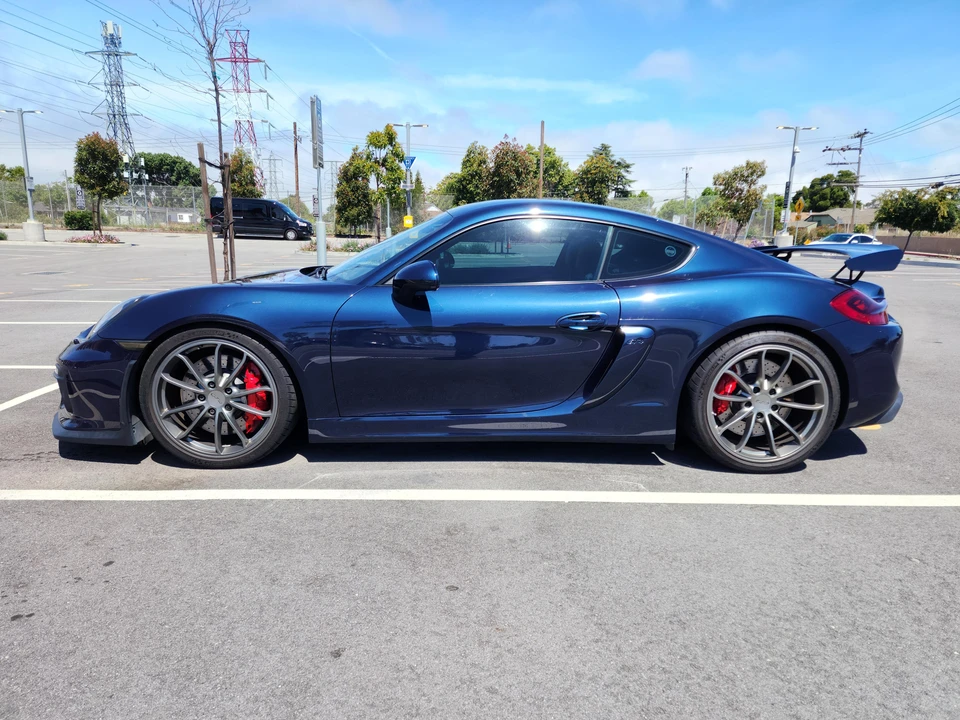 2016 Porsche 981 Cayman GT4 - Image 14 of 31