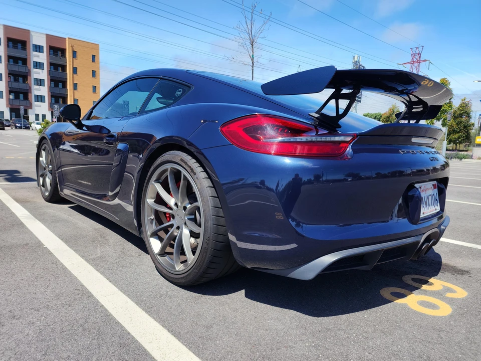 2016 Porsche 981 Cayman GT4 - Image 17 of 31