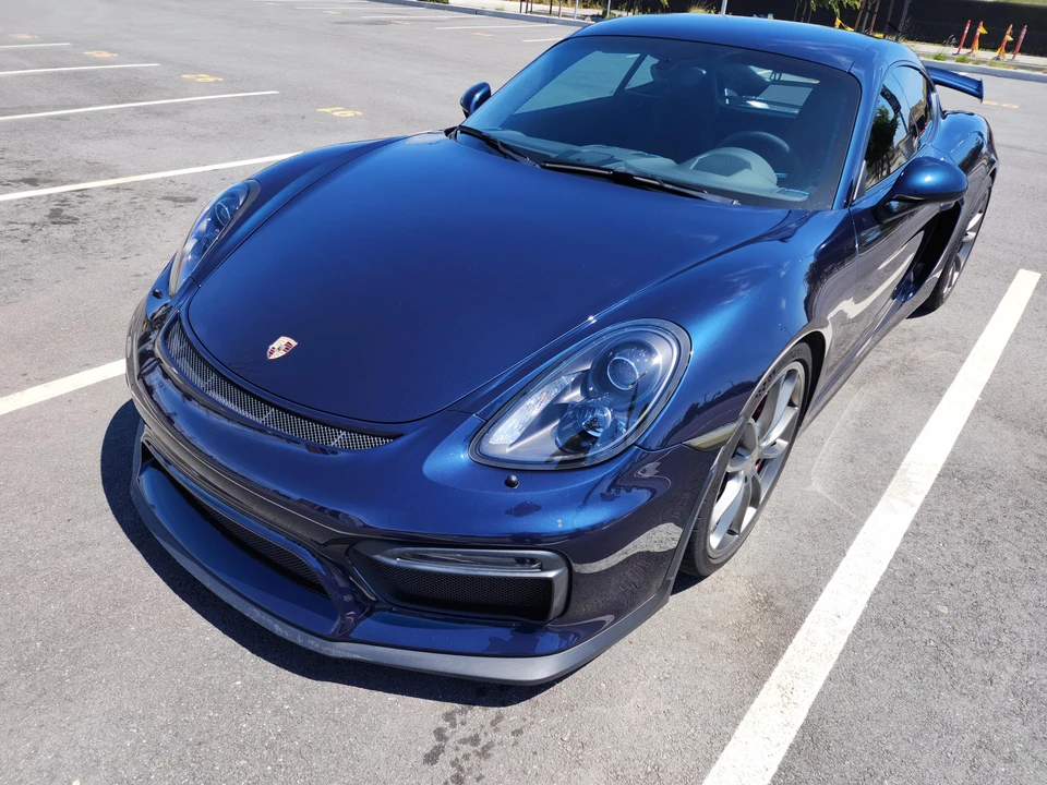 2016 Porsche 981 Cayman GT4 - Image 8 of 31