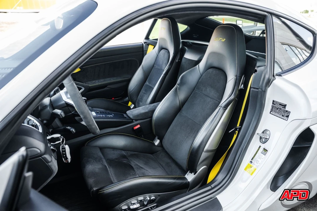 2016 Porsche 981 Cayman GT4 - Image 5 of 12