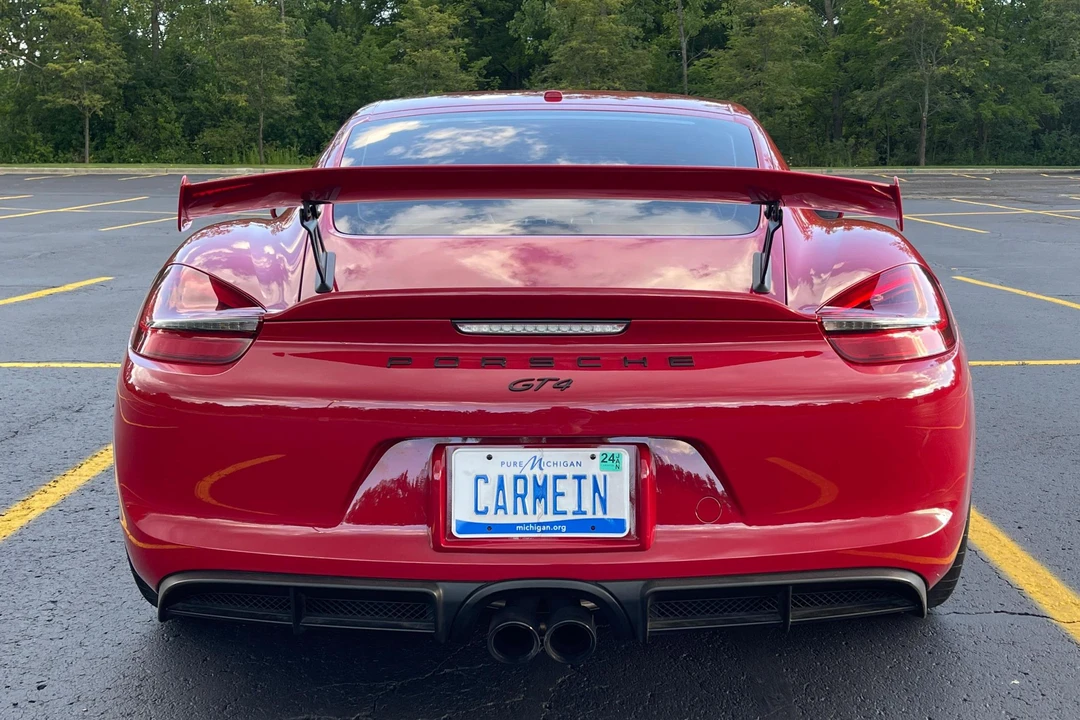 2016 Porsche 981 Cayman GT4 - Image 5 of 31