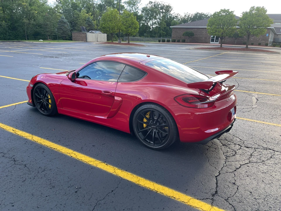 2016 Porsche 981 Cayman GT4 - Image 19 of 31