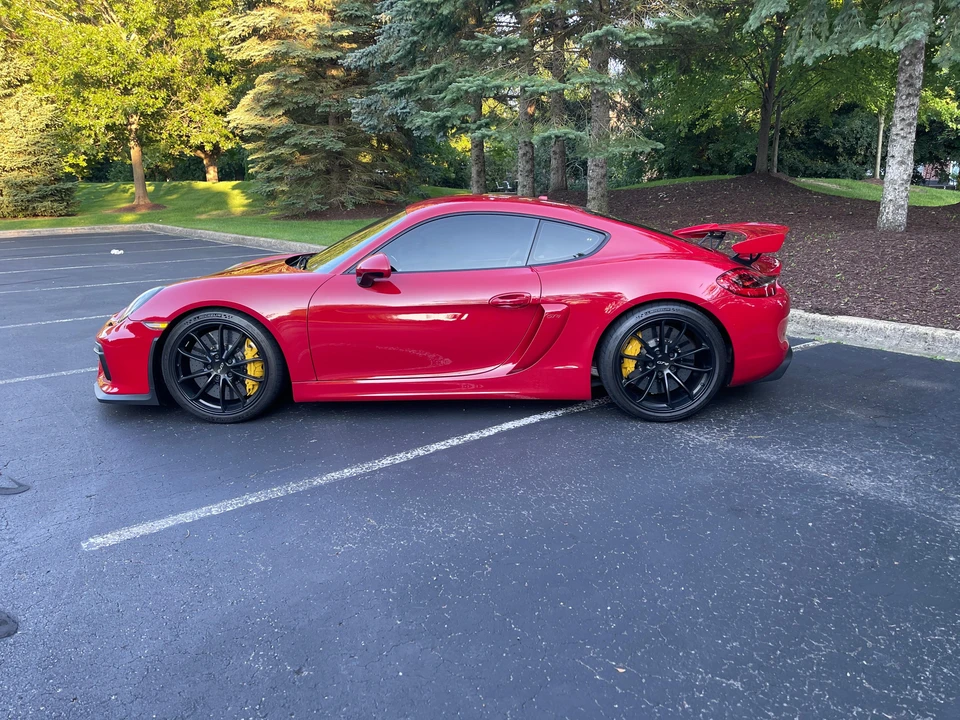 2016 Porsche 981 Cayman GT4 - Image 16 of 31