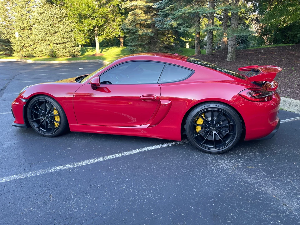 2016 Porsche 981 Cayman GT4 - Image 18 of 31