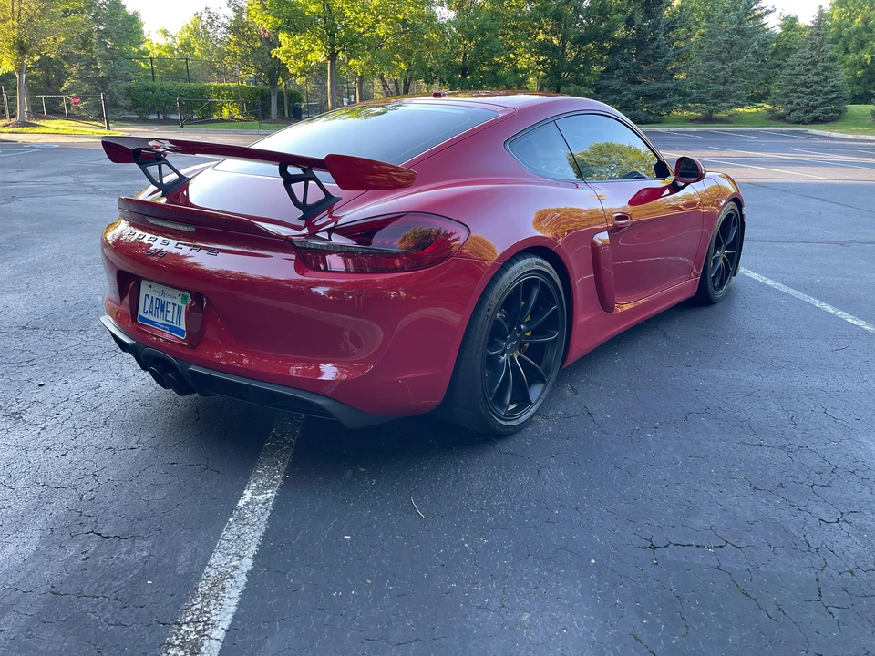 2016 Porsche 981 Cayman GT4 - Image 28 of 31