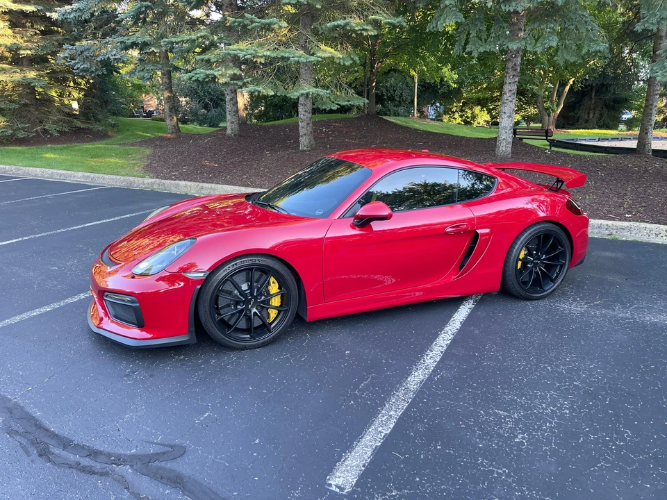 2016 Porsche 981 Cayman GT4 - Image 15 of 31
