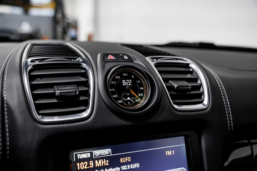 2016 Porsche 981 Cayman GT4 - Image 13 of 21