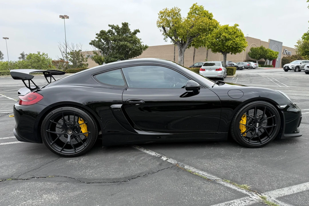 2016 Porsche 981 Cayman GT4 - Image 3 of 31