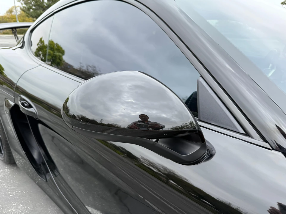 2016 Porsche 981 Cayman GT4 - Image 22 of 31