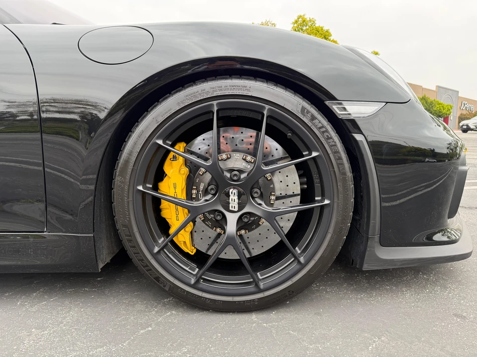 2016 Porsche 981 Cayman GT4 - Image 26 of 31