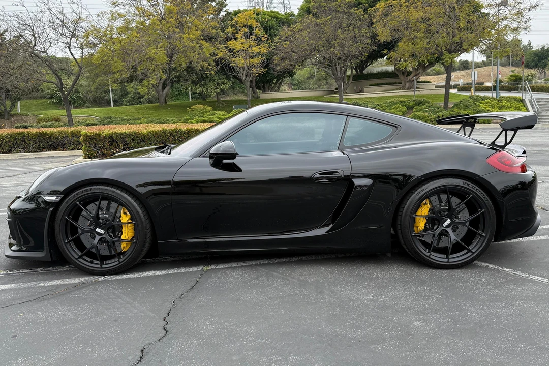 2016 Porsche 981 Cayman GT4 - Image 6 of 31