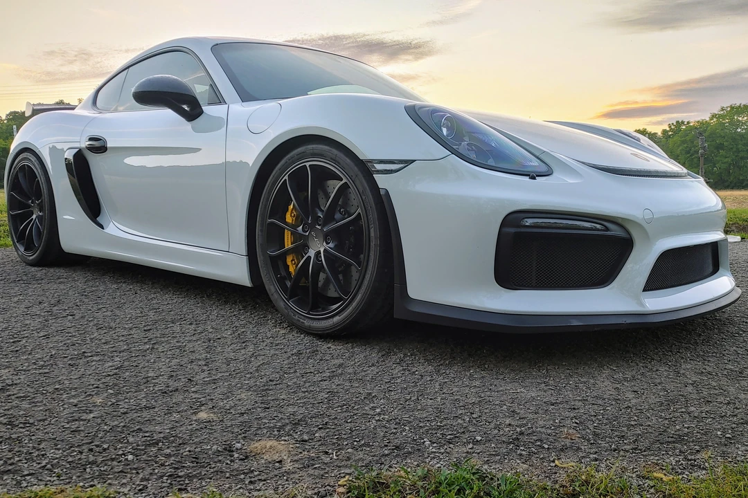 2016 Porsche 981 Cayman GT4 - Image 21 of 31