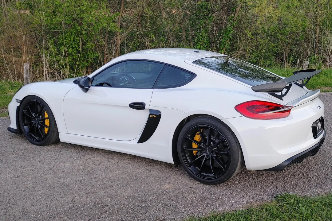 2016 Porsche 981 Cayman GT4 - Image 3 of 31
