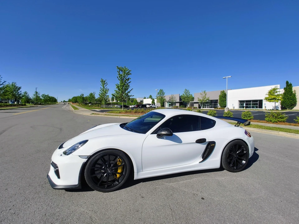 2016 Porsche 981 Cayman GT4 - Image 10 of 31