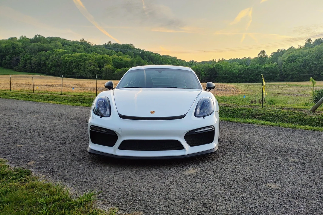 2016 Porsche 981 Cayman GT4 - Image 6 of 31