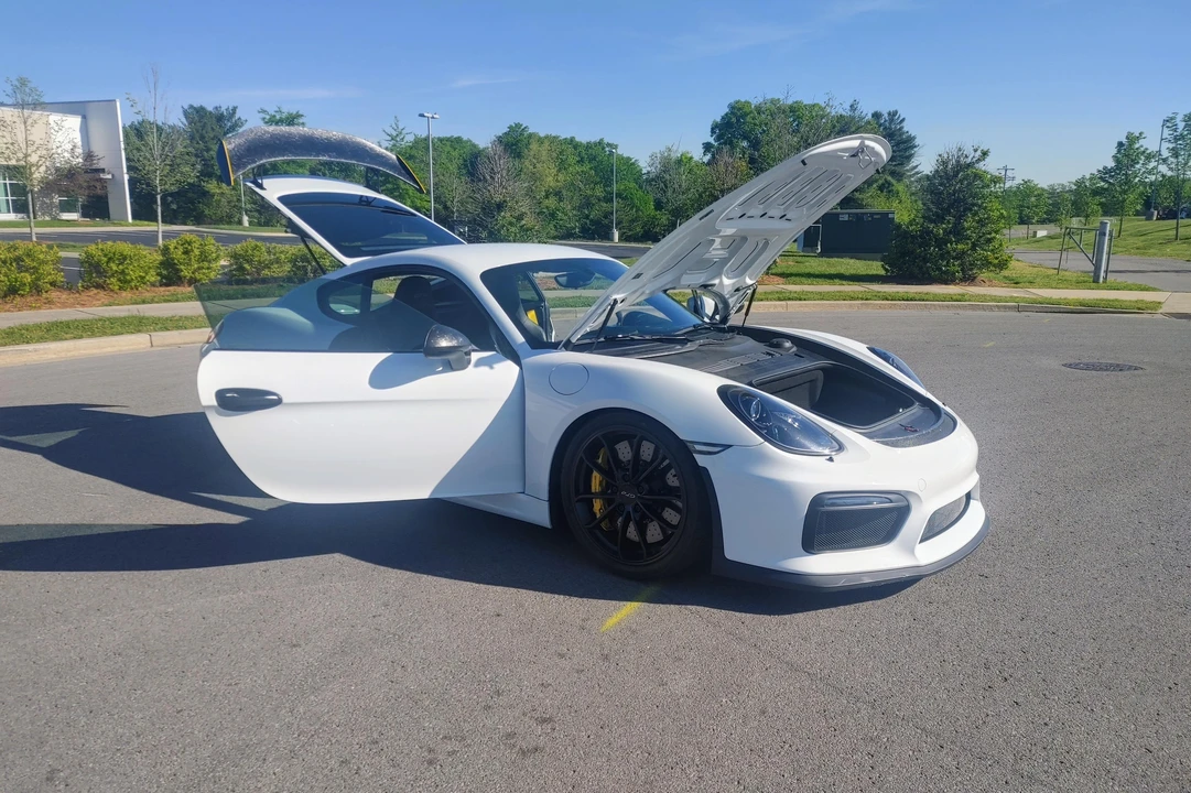 2016 Porsche 981 Cayman GT4 - Image 29 of 31