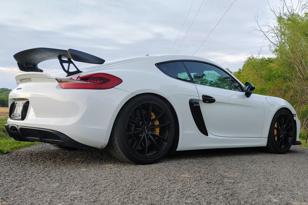 2016 Porsche 981 Cayman GT4 - Image 4 of 31
