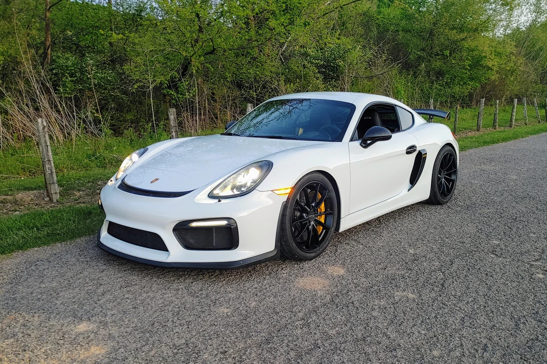 2016 Porsche 981 Cayman GT4 - Image 8 of 31
