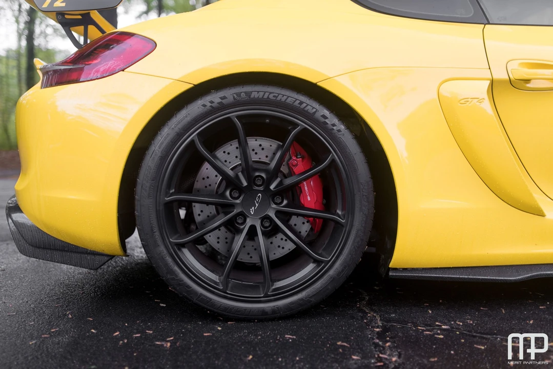 2016 Porsche 981 Cayman GT4 - Image 10 of 31
