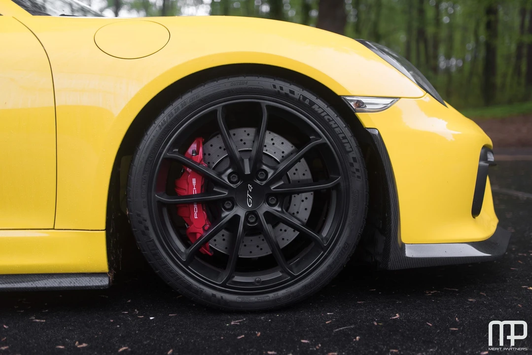 2016 Porsche 981 Cayman GT4 - Image 11 of 31