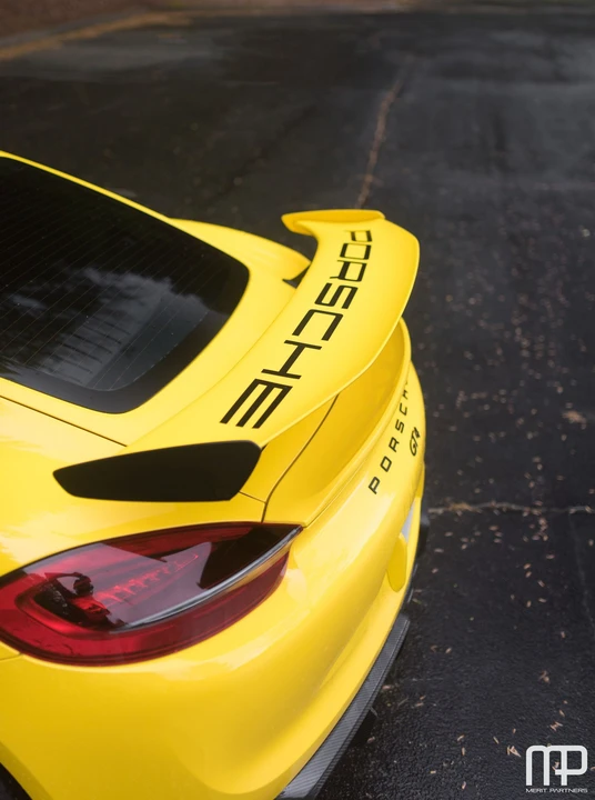 2016 Porsche 981 Cayman GT4 - Image 17 of 31
