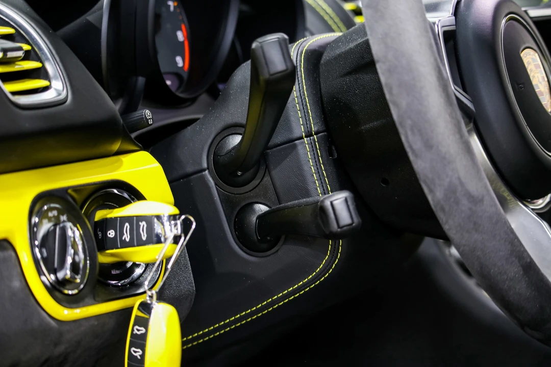 2016 Porsche 981 Cayman GT4 - Image 10 of 12