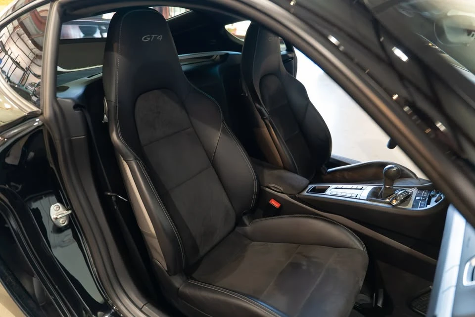 2016 Porsche 981 Cayman GT4 - Image 17 of 20