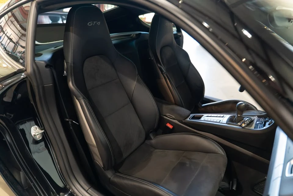 2016 Porsche 981 Cayman GT4 - Image 17 of 20