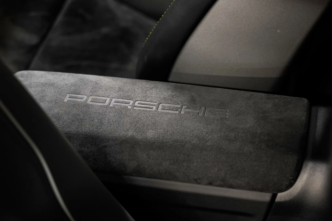 2016 Porsche 981 Cayman GT4 - Image 17 of 31