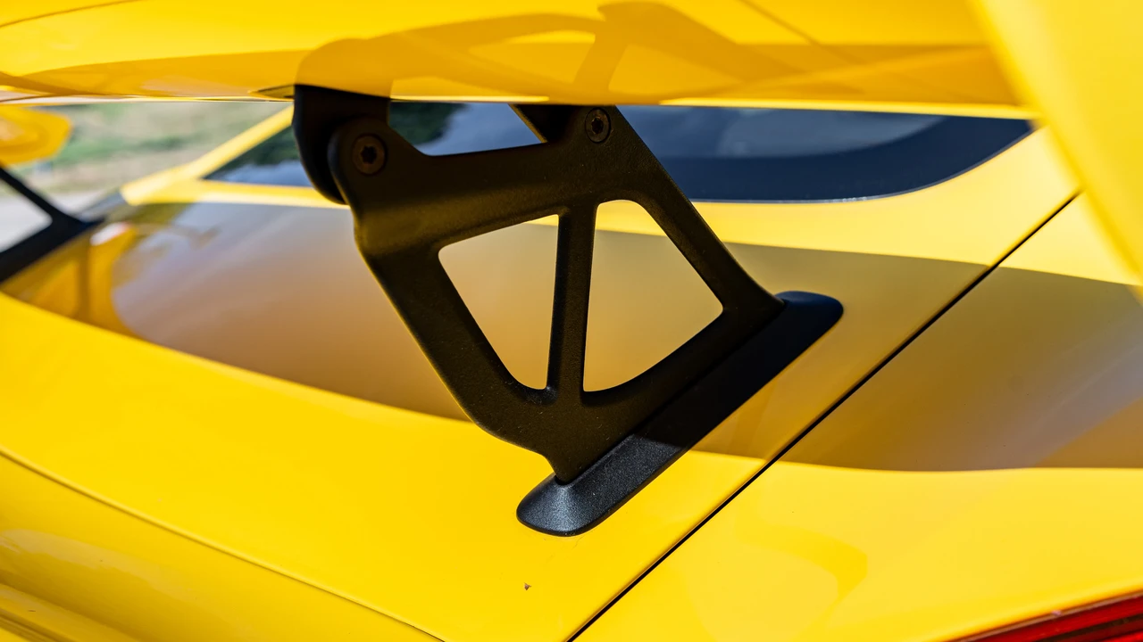 2016 Porsche 981 Cayman GT4 - Image 25 of 31