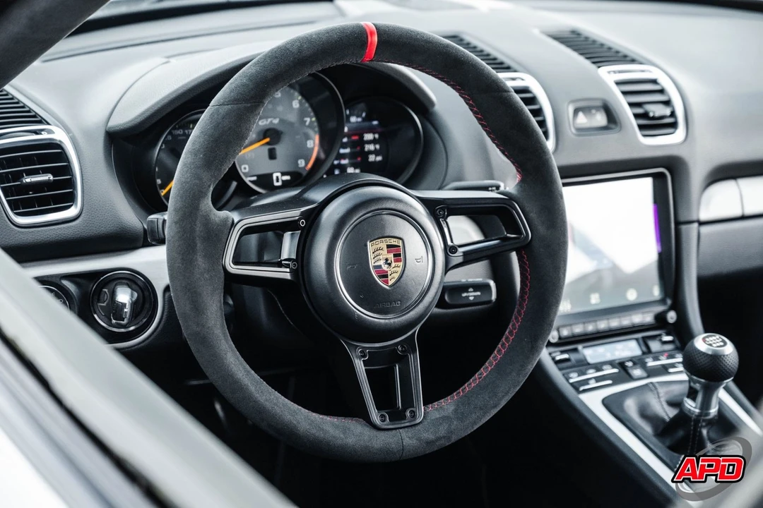2016 Porsche 981 Cayman GT4 - Image 7 of 12