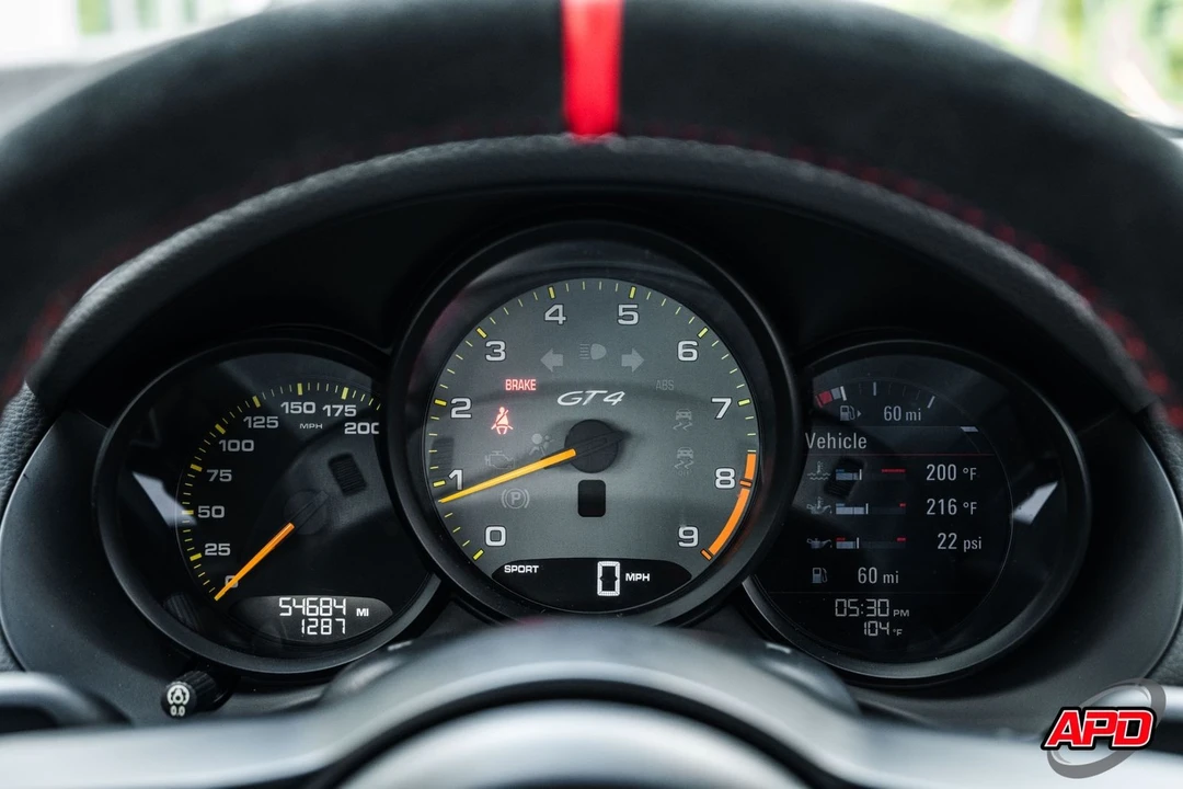 2016 Porsche 981 Cayman GT4 - Image 10 of 12